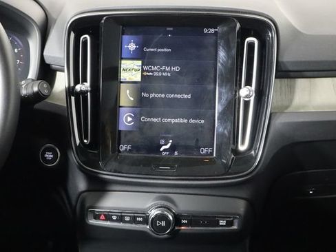 Used 2019 Volvo XC40 T5 Inscription AWD/4WD image 28