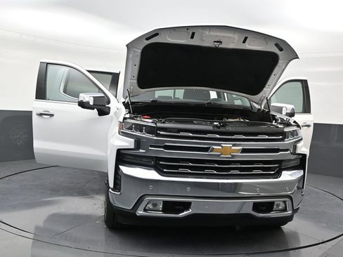 Used 2021 Chevrolet Silverado 1500 LTZ image 34