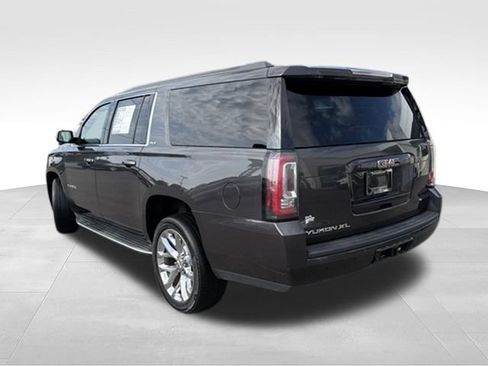 Used 2016 GMC Yukon XL SLE w/ Convenience Package AWD/4WD image 3