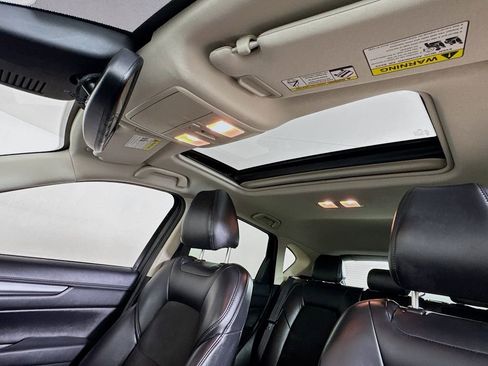 Used 2018 MAZDA CX-5 Touring w/ Preferred Equipment Package image 17