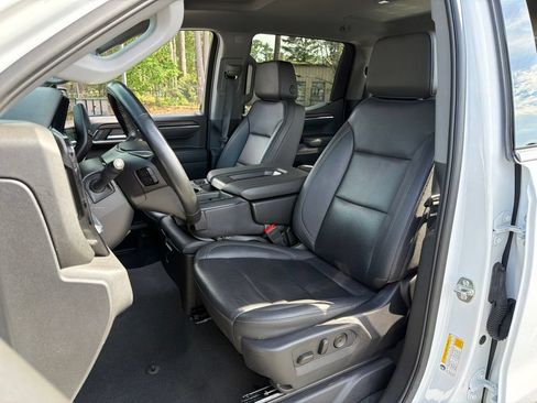Used 2025 GMC Sierra 1500 SLT RWD image 23