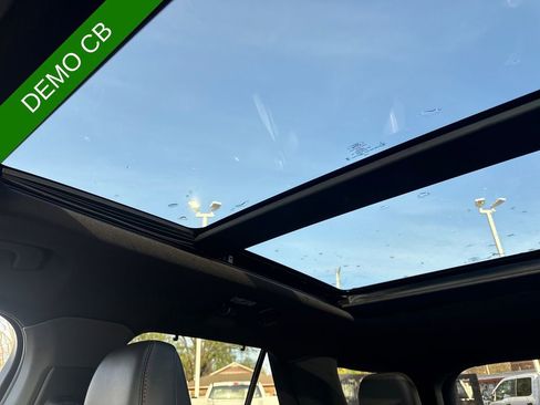 Used 2025 Ford Explorer ST-Line w/ Premium Package AWD/4WD image 42