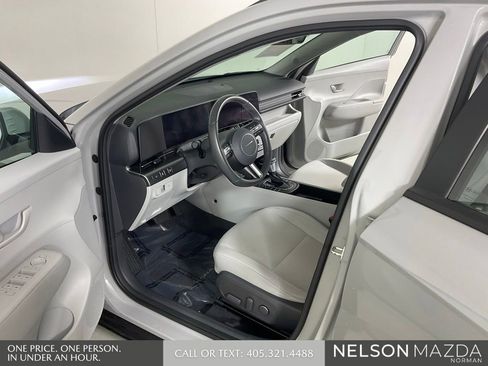Used 2024 Hyundai Kona SEL FWD image 12