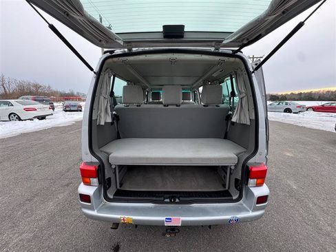Used 2002 Volkswagen Eurovan MV image 38