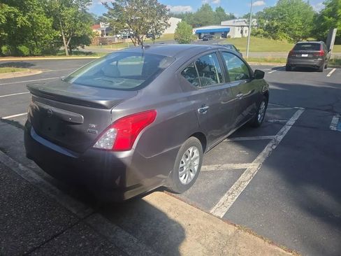 Used 2019 Nissan Versa SV w/ SV Special Edition Package FWD image 3
