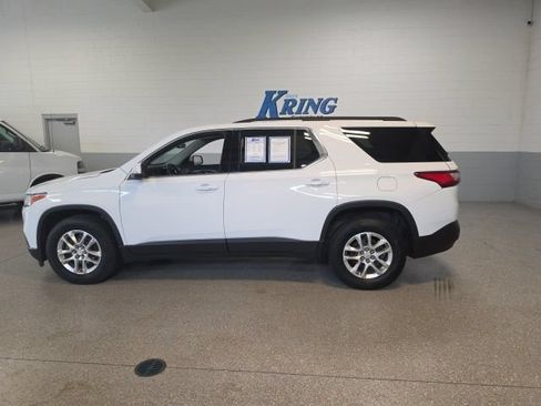 Used 2021 Chevrolet Traverse LT w/ LPO, Floor Liner Package AWD/4WD image 2