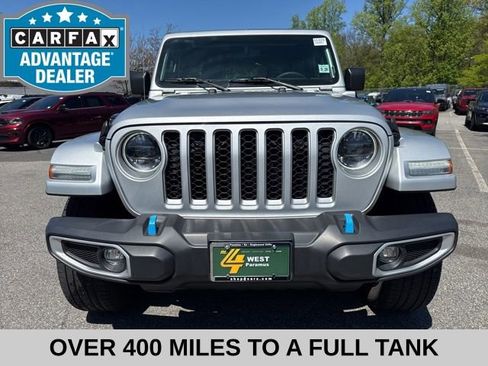 Used 2023 Jeep Wrangler Unlimited Sahara AWD/4WD image 2