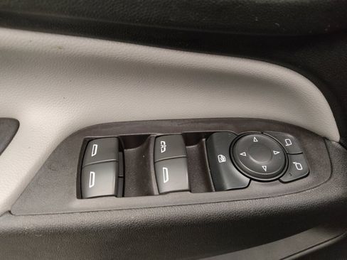 Used 2022 Chevrolet Equinox LS w/ LS Convenience Package FWD image 27