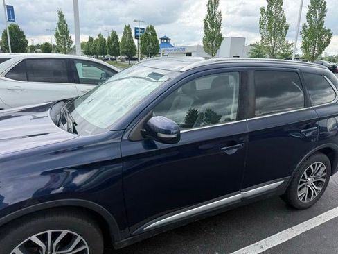 Used 2017 Mitsubishi Outlander SE AWD/4WD image 22