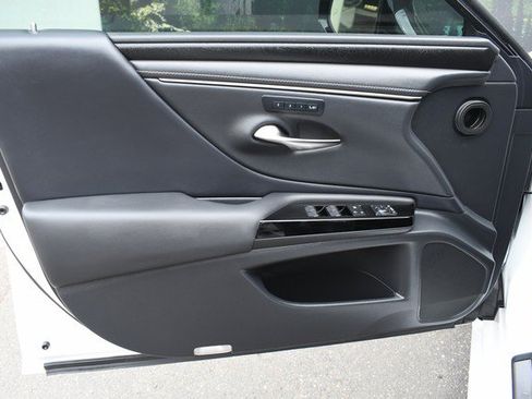 Used 2022 Lexus ES 250 w/ Premium Package AWD/4WD image 13