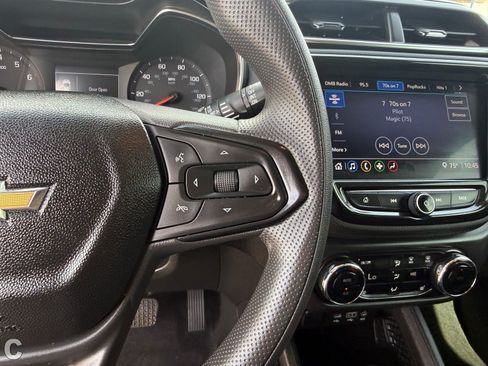 Certified 2021 Chevrolet TrailBlazer LT w/ Convenience Package FWD image 29