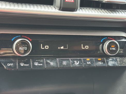 Used 2022 Kia K5 GT-Line w/ GT-Line FWD Premium Package image 8