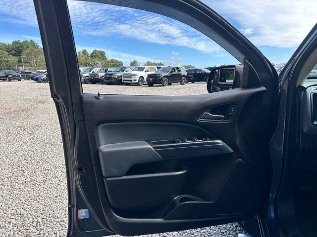 Used 2017 Chevrolet Colorado Z71 AWD/4WD image 22