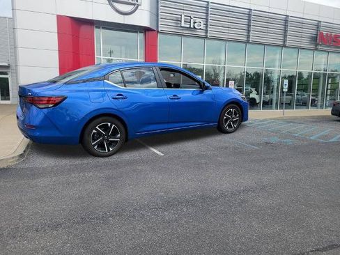 Certified 2024 Nissan Sentra SV FWD image 18