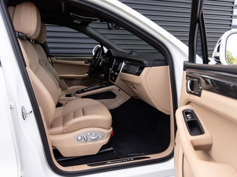 Certified 2023 Porsche Macan GTS AWD/4WD image 32