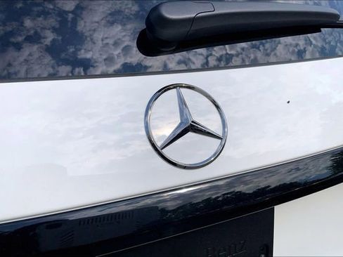 Used 2026 Mercedes-Benz GLC 300 4MATIC image 28