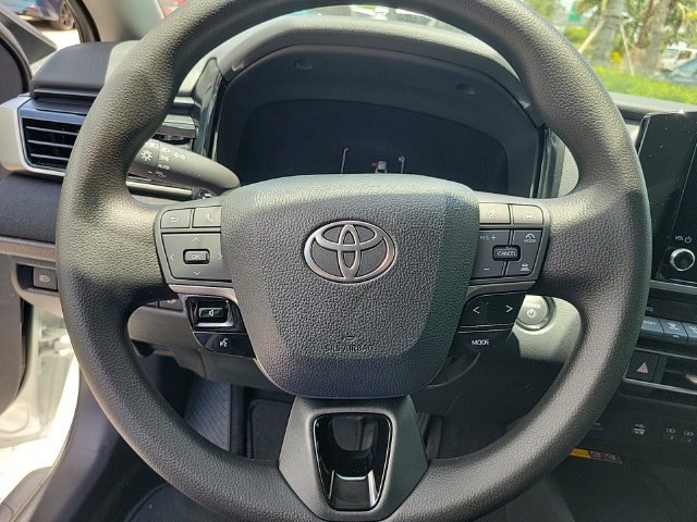 Used 2025 Toyota Camry LE w/ Convenience Package FWD image 11