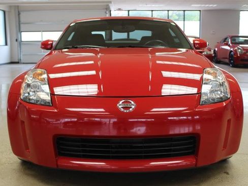 Used 2004 Nissan 350Z Touring w/ Cargo Convenience Pkg RWD image 38
