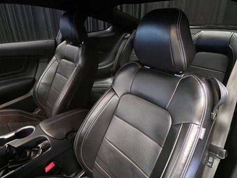 Used 2020 Ford Mustang GT Premium w/ GT Performance Package RWD image 20