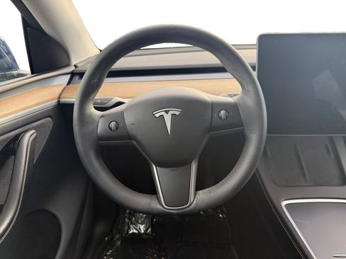 Used 2024 Tesla Model Y Long Range image 13
