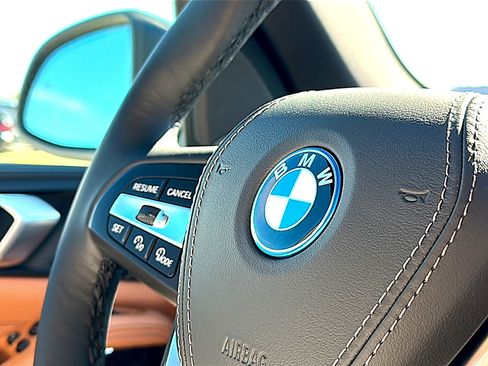 New 2026 BMW X5 xDrive50e w/ Premium Package AWD/4WD image 21