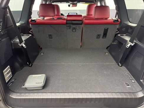 Used 2022 Lexus GX 460 Luxury w/ Off Road Package AWD/4WD image 43