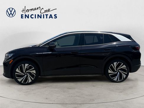 Certified 2025 Volkswagen ID.4 Pro S Plus AWD/4WD image 2