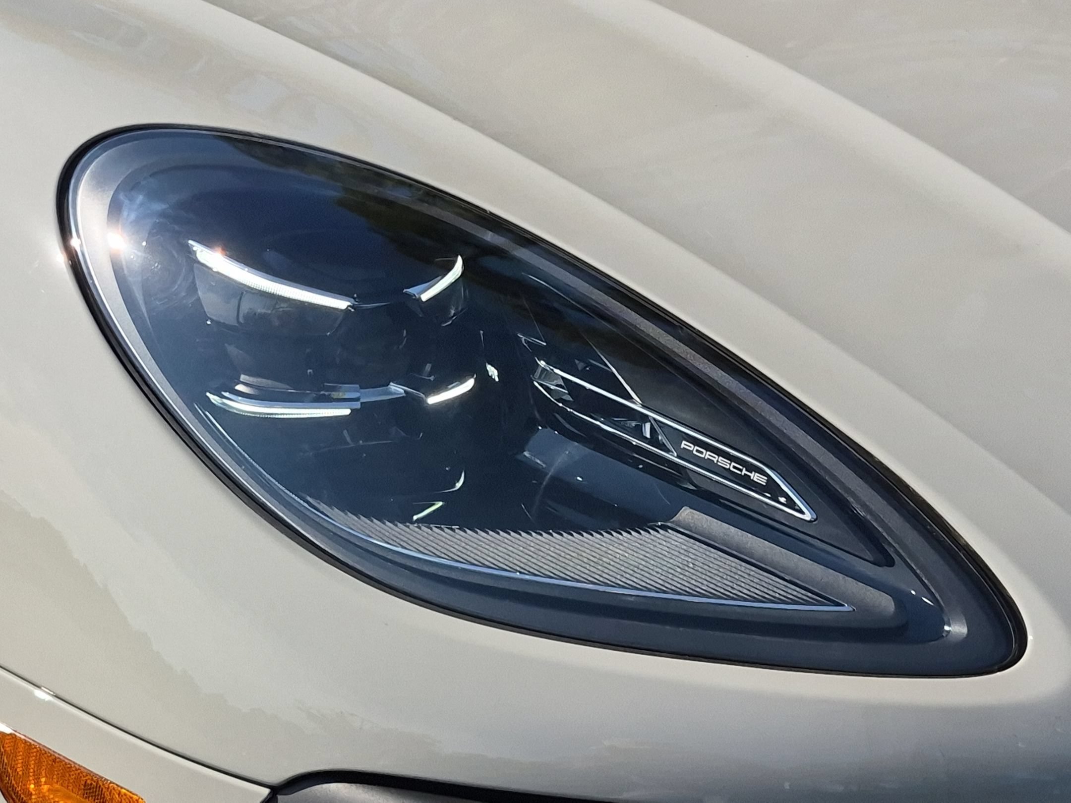 Certified 2026 Porsche Macan AWD/4WD image 25