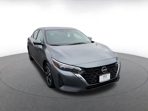 Used 2025 Nissan Sentra SV FWD image 3