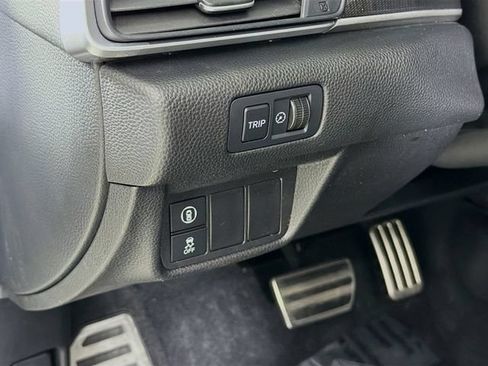 Used 2022 Honda Accord Sport image 8