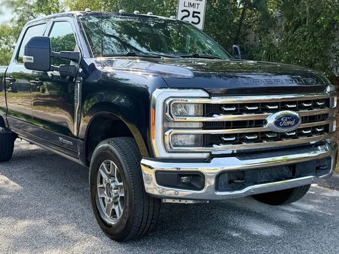 Used 2023 Ford F250 Lariat w/ Lariat Ultimate Package AWD/4WD image 4