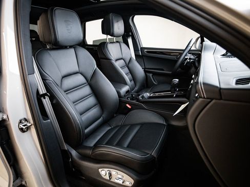 New 2026 Porsche Macan S AWD/4WD image 29