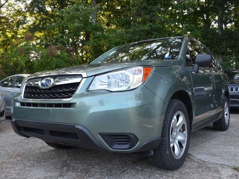 Used 2016 Subaru Forester 2.5i w/ Popular Package #1 AWD/4WD image 2