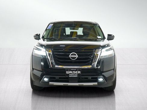 Used 2024 Nissan Pathfinder SL AWD/4WD image 8
