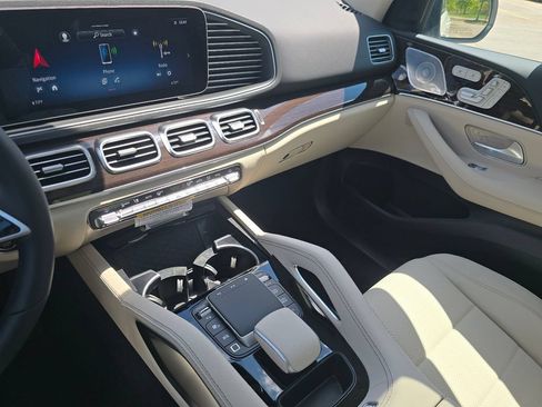 New 2026 Mercedes-Benz GLE 450 4MATIC image 32