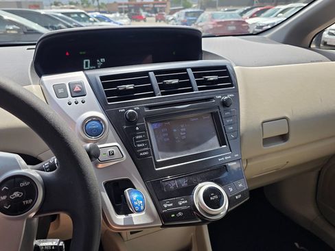 Used 2012 Toyota Prius V Three FWD image 27