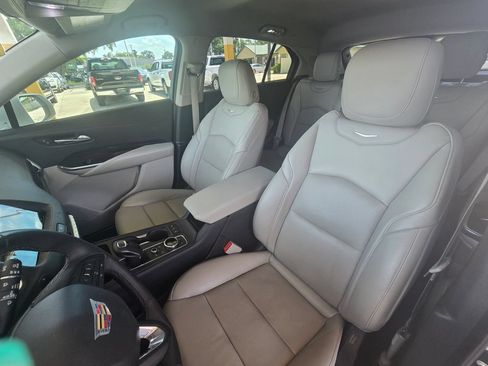 Used 2019 Cadillac XT4 Premium Luxury FWD image 56