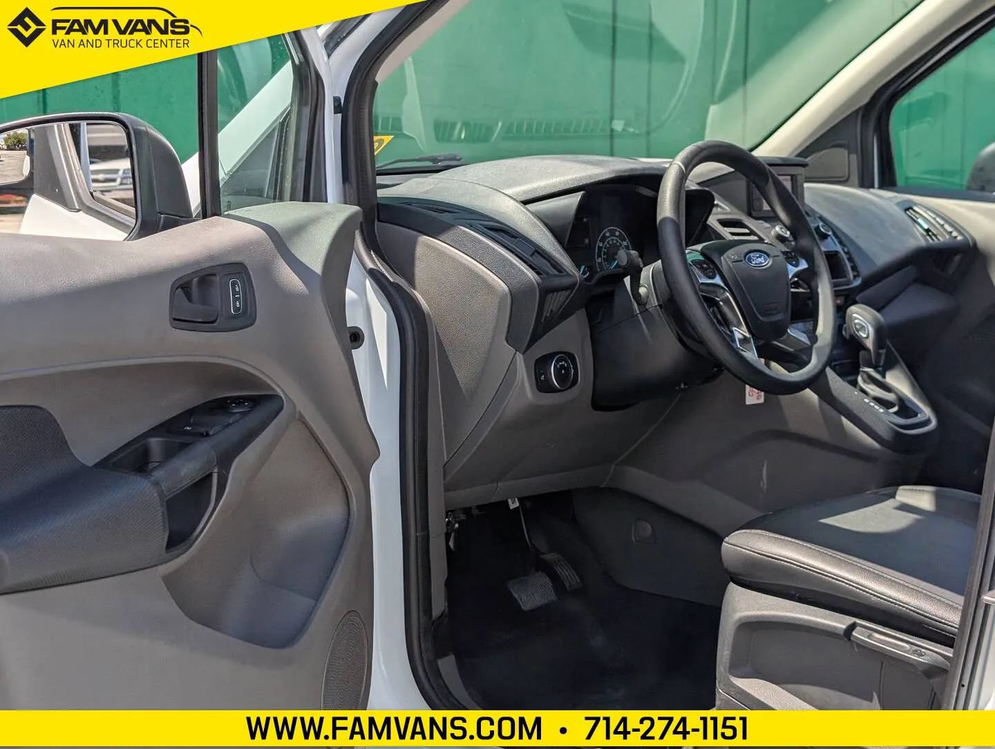 Used 2023 Ford Transit Connect XL FWD image 17
