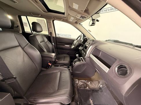 Used 2016 Jeep Compass High Altitude FWD image 22