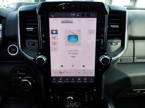 New 2026 RAM 1500 4x4 Crew Cab image 21