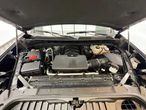 Used 2022 Chevrolet Silverado 1500 LT AWD/4WD image 23