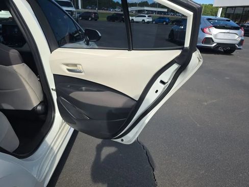 Used 2020 Toyota Corolla LE FWD image 42