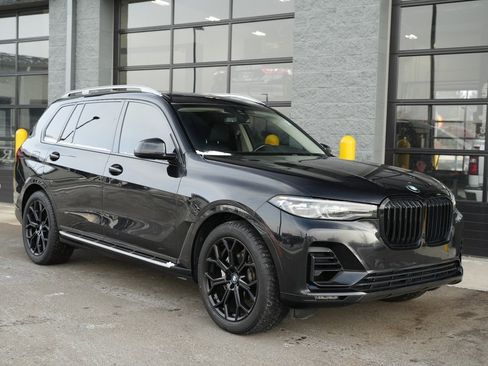 Used 2020 BMW X7 xDrive40i w/ Luxury Seating Package image 8
