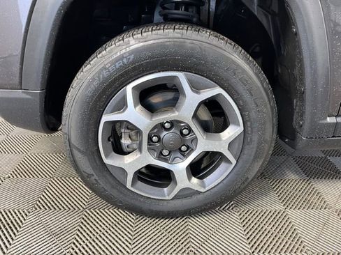 Used 2022 Jeep Compass Trailhawk image 11