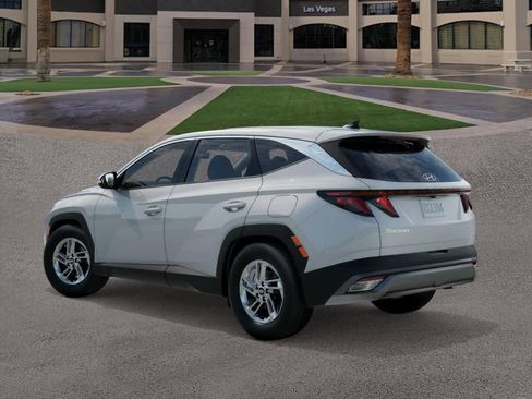 New 2026 Hyundai Tucson SE image 5