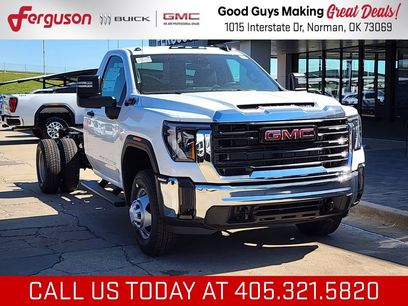 New 2026 GMC Sierra 3500 Pro w/ Convenience Package