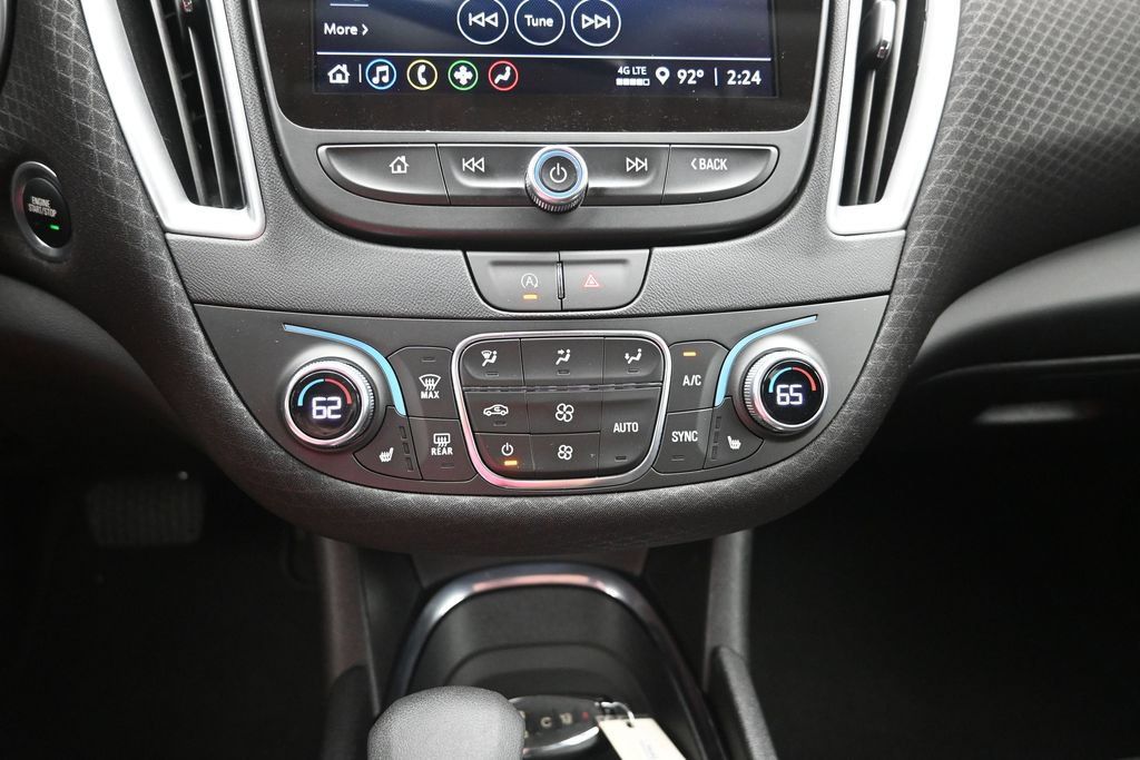 Certified 2025 Chevrolet Malibu LT FWD image 17