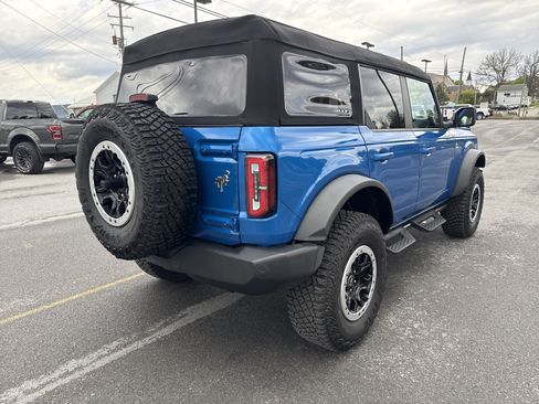 Used 2024 Ford Bronco Outer Banks w/ Sasquatch Package AWD/4WD image 3