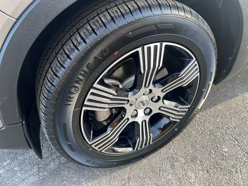 Used 2020 Volvo XC40 T5 Inscription image 29