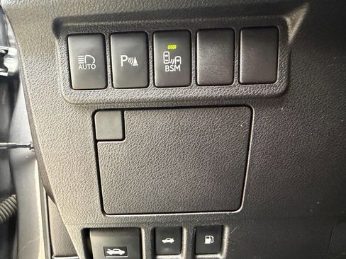 Used 2017 Lexus ES 350 Base 4dr Sedan w/ Luxury Package image 15